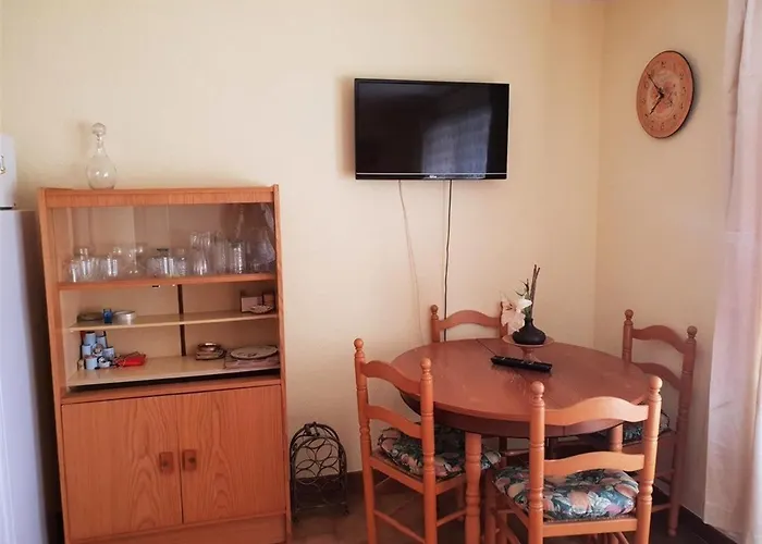 T2 A - Proche Plage, Parking Prive, Loggia Sud, 4 Couchages - Fr-1-388-4 Apartmán *